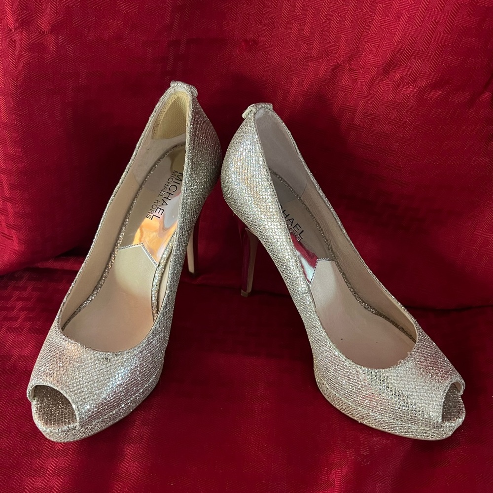 Michael Kors Peep Toe High heel